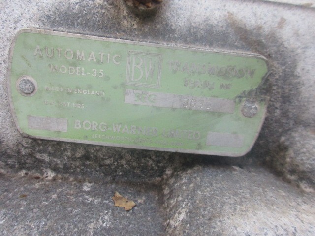 Engine and gearbox Daimler v8