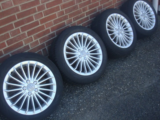 17’’Inch Origineel Audi luxury line Velgen en banden 5x112