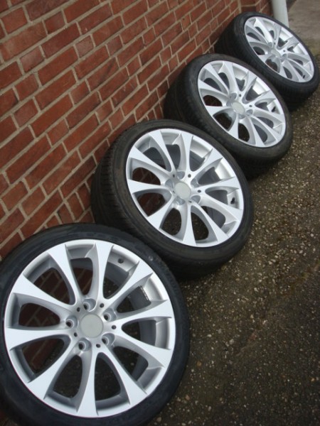 18 inch BMW Velgen en Banden Steek 5x120