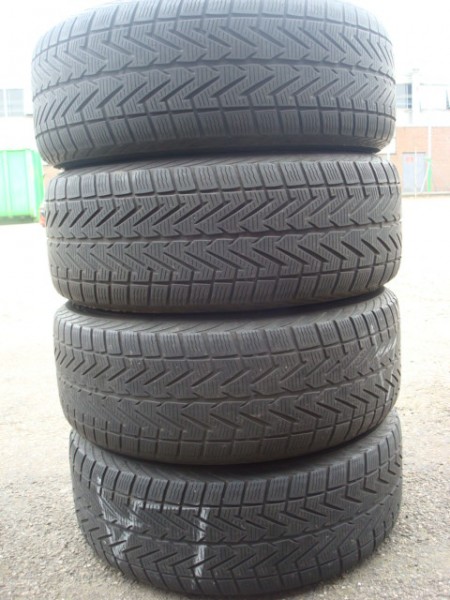 17 Inch BMW X3 VW T5 Velgen en Banden Steek 5x120