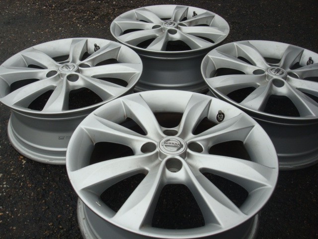 17'' Originele Nissan Velgen 4x100