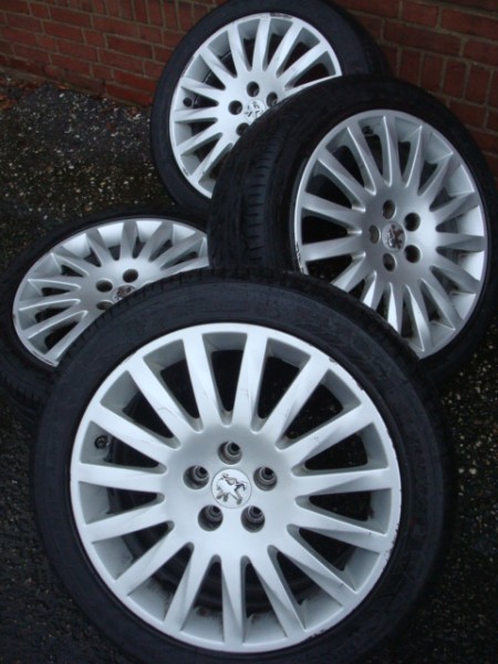 18''Originele Peugeot velgen en banden steek 5x108