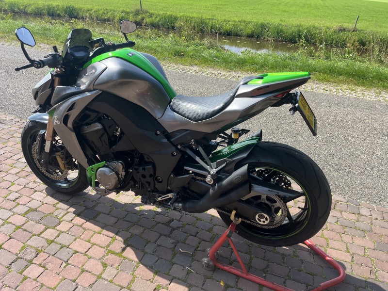 Kawasaki Z1000