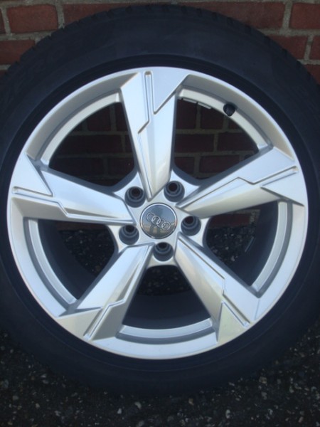 18’’Inch Originele Audi TT-Line Velgen en Banden 5x112