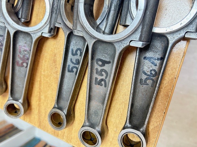 Connecting rods for Ferrari engines