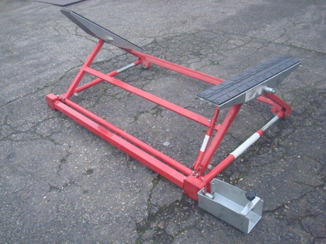 Mobiele mechanische autolift 1,5T 550mm MW Tools