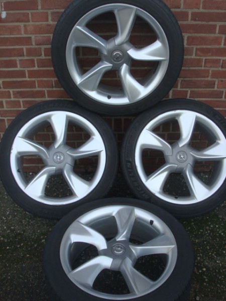 19"Inch Astral Velgen Opel Astra Zafira Ampera 5x115