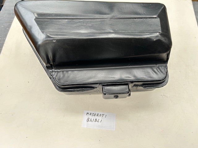 Rh fuel tank Maserati Ghibli series 1