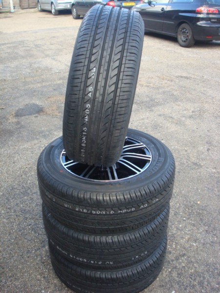 15 Inch Enzo Velgen en Banden Steek 5x112