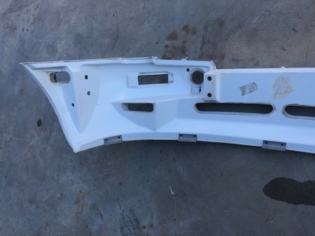 Front bumper De Tomaso Qvale Mangusta