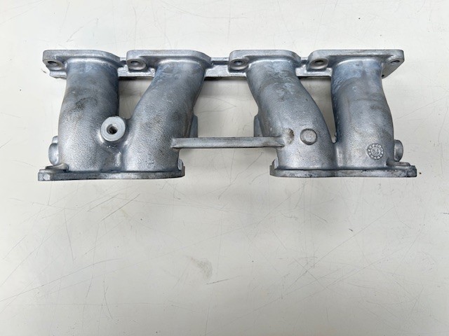 Intake manifolds Ferrari 308 Qv and Mondial Qv