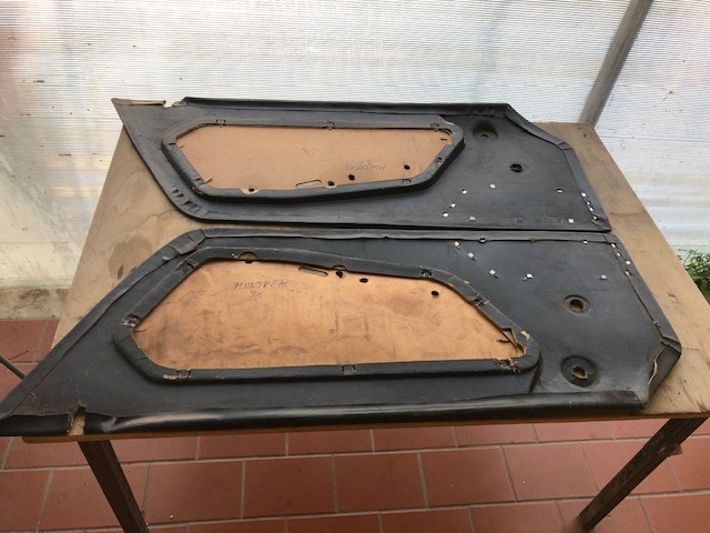 Internal door cards for Alfa Romeo Montreal