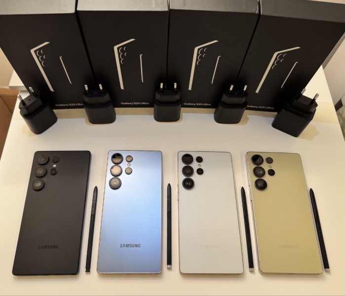 Original Apple iPhone 16 Pro Max, iPhone 16 Pro, iPhone 16, iPhone 16 Plus, iPhone 15 Pro Max, iPhone 15 Pro, iPhone 15, iPhone 14 Pro Max, Samsung Galaxy S25 Ultra , Samsung Galaxy S25,  Sony PlayStation PS5 PRO , Nintendo Switch 2 Console