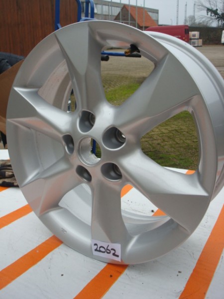 17 Inch Originele Nissan Velgen Steek 5x114,3