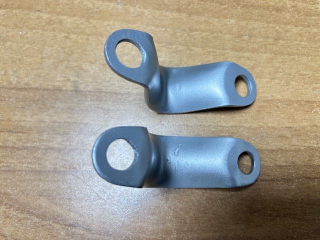 Cylinder head lifters for Alfa Romeo Montreal
