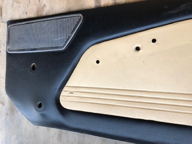 Internal door cards for Alfa Romeo Montreal