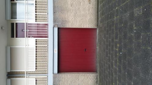 Aangeboden een garagebox in Rotterdam IJsselmonde