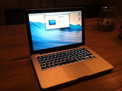 Aangeboden Macbook Pro begin 2011.