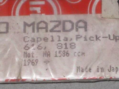 Aangeboden Nieuw oldtimer koppakkingset Mazda 626818 