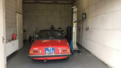 Aangeboden werkplaats,, sleutelruimte (klassieke) auto alfa