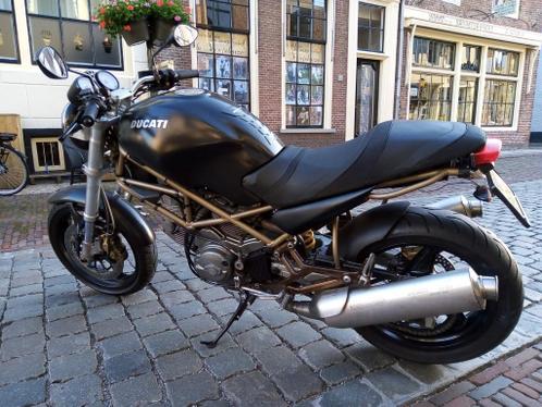 AangebodenDucati Monster 600 Dark editie