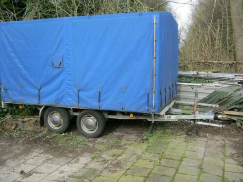 Aanhangwagen (met huif) 2000 kg tandem-asser