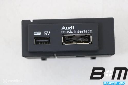 Aansluitstuk voor media - in Audi A3 8V 8V0035736A