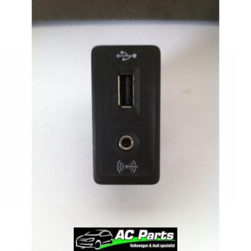 Aansluitstuk voor usb en AUX Beetle, Caddy, Golf 7, Transpo