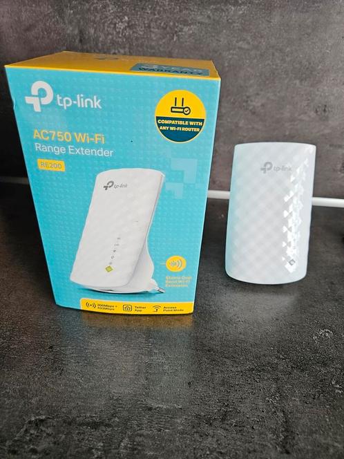 AC750 Wifi-Fi Range Extender RE200 (2)