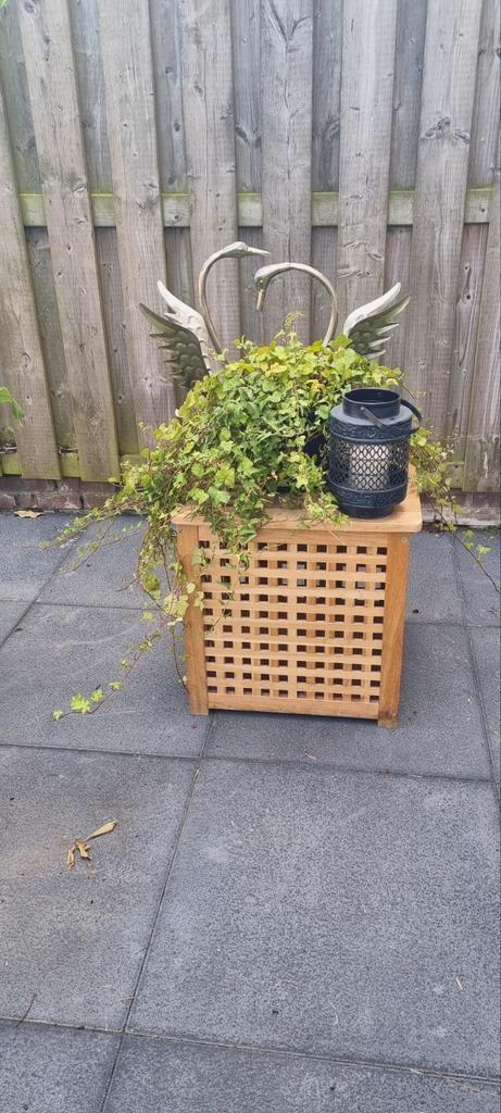 Acacia hout bijzettafel met deksel