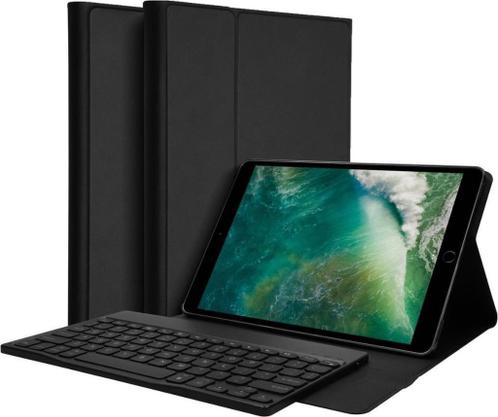 Accezz QWERTY Bluetooth Keyboard Bookcase iPad (2018  2017)