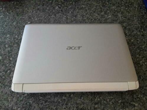 Acer aspire one