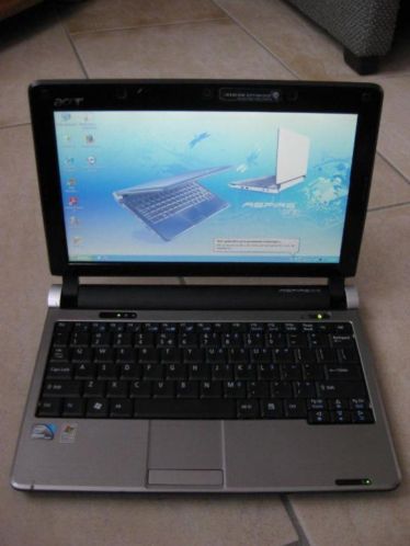 Acer Aspire One D250 - 120GB - XP en Office - accu 2,5 uur