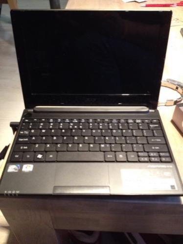 Acer Aspire One D255 laptop