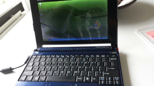 Acer aspire One mini laptop