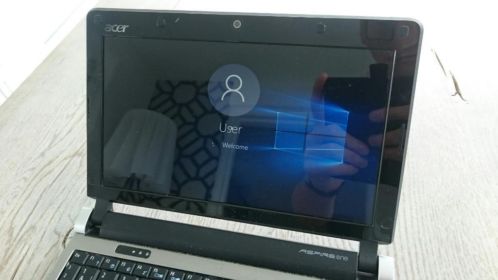 Acer Aspire One  minilaptop  mini laptop  gratis W10