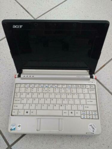 Acer aspire one - white