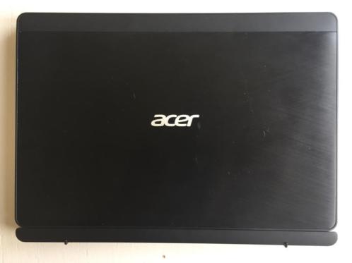 Acer Aspire Switch 10 convertible laptoptablet