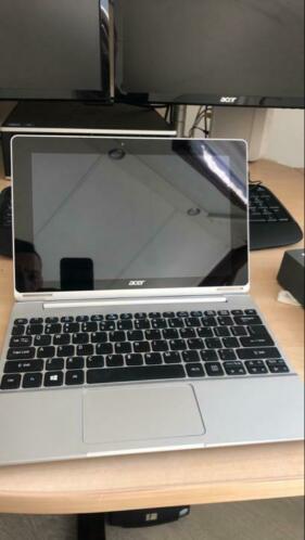 Acer aspire switch 10 Laptop en tablet in 1 touchscreen