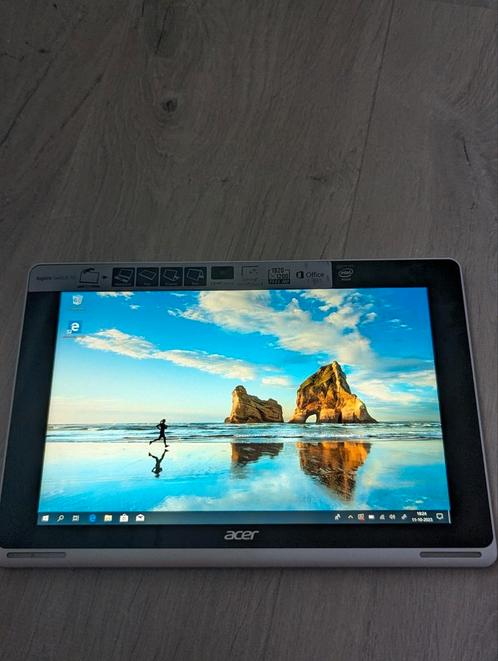 Acer aspire switch 10.   Windows 10