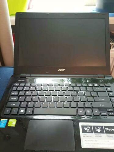 Acer E5-471G laptop with good condition and high performance