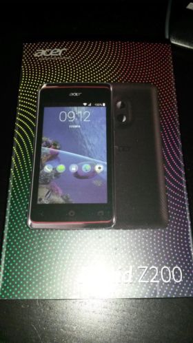 Acer liquid z200 dual sim. NIEUW incl 3 covers