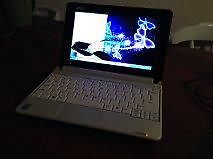 Acer One Mini laptop met kapot scherm (werkt wel)