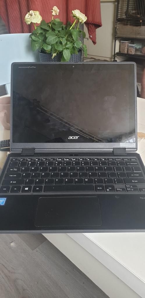 Acer travel mate spin B3 seriex27s