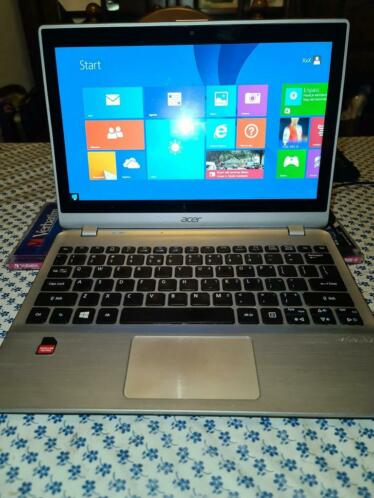 Acer V5-122P , 11.6 inch touchscreen , 4GB DDR3