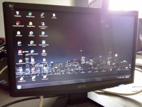 Acer X163Wb LCD Monitor 16 inch 