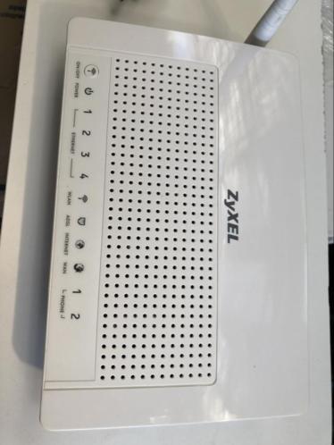 Adsl modem router switch met wifi