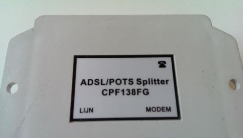 ADSL  POTS Splitter, Modem, ethernet-aansluiting, kabels