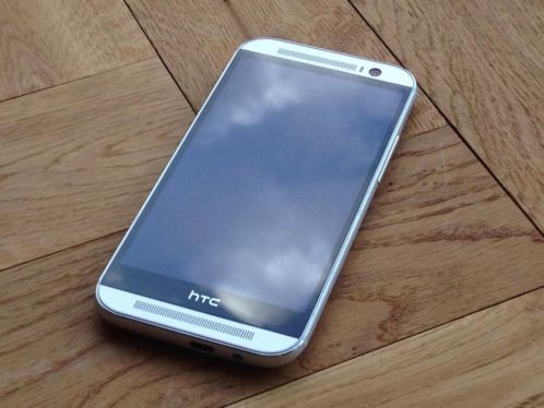 AFGEPRIJSD HTC One M8  15m Garantie  ZGAN  Hoes 359,-