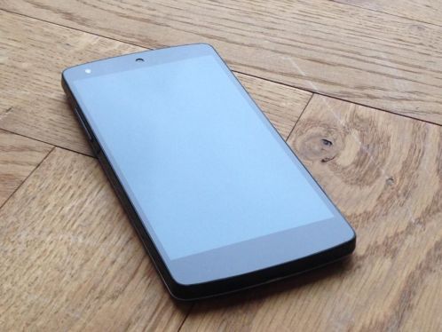 AFGEPRIJSD LG Google Nexus 5  4m Garantie  Hoesje 199,-